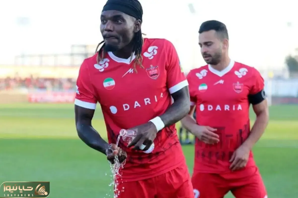 ستاره پرسپولیس از دربی جا نمی ماند