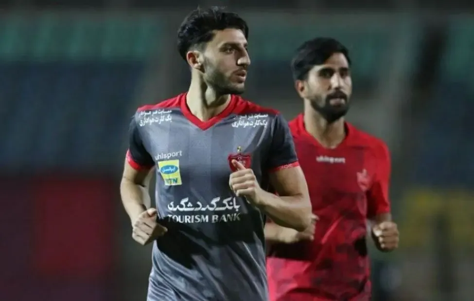 شوک به سرخ‌پوشان پیش از دیدار با استقلال؛ دست مهاجم پرسپولیس شکست