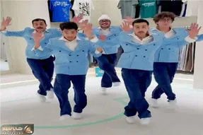 آواز شاد؛ یه دسته کاکل پسر گوگولی با الهی من فدات یه رقص هماهنگی میرن حض میکنی