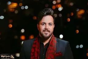 آواز شاد؛ علی عبدالمالکی دخترش رو تو کنسرتش آورد رو استیج براش خوند و رقصید قند خالص