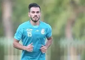 انتقال جنجالی؛ پرسپولیس دفاع چپ استقلال را هایجک می‌کند؟