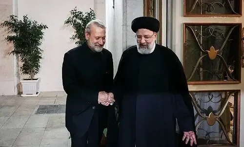 لاریجانی رئیسی را دعوت به مناظره کرد