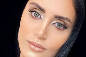 الناز شاکردوست با شلوار جذب و بدن نما در حال کوهنوردی! + عکس