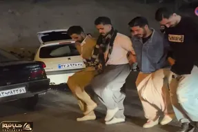 آوز محلی؛ رقص هلپرکه پسرای جذاب تو بام کرج که چشم هیشکی از روشون برداشته نمیشه