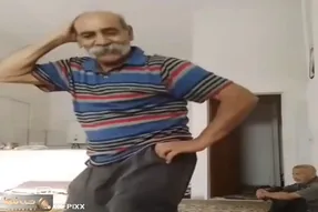 آواز شاد؛ پیرمرد رقص ترکیبی ملق چرخون میره تا مهره هاش بیان بفهمن چیشد میره حرکت بعدی