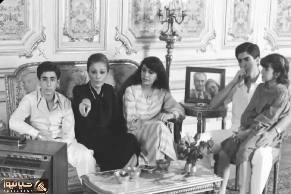سفر به ایام قدیم سال 1329؛ قیافه هشم و نشم فرح دیبا در اتاق دوران نوجوانی