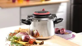 خانه دارها بدانید؛ این غذاها را نباید در زودپز بپزید
