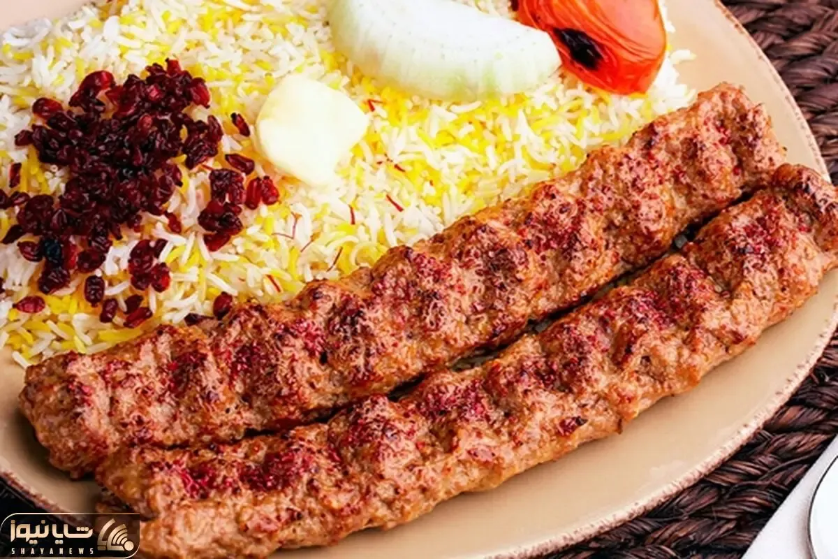 آشپزی حرفه ای؛ طرز تهیه کباب کوبیده روی گاز + طریقه به سیخ کشیدن و ادویه ها