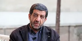 کاندیدای احتمالی انتخابات 1400 از دستفروش لباس زیر می‌خرید