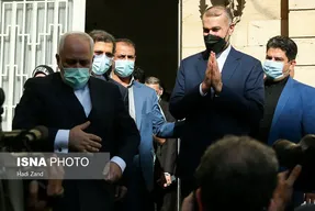 (تصاویر) بدرقه ظریف توسط امیرعبداللهیان