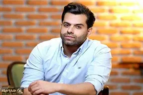 آواز احساسی؛ رضا بهرام مثلا کنسرت گذاشته مردم دارن به جاش میخونن خودشونم موزیک میزنن