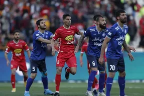 استقلال یا پرسپولیس؛ کدام تیم شانس قهرمانی بیشتری در لیگ برتر دارد؟!
