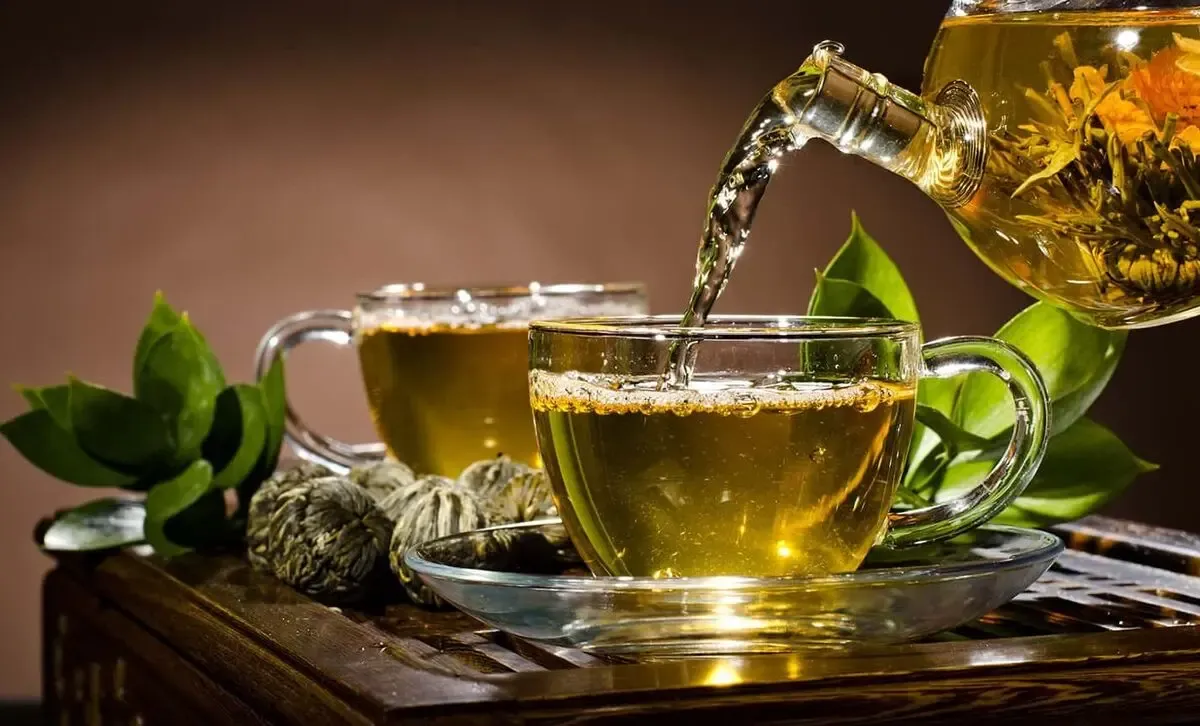 هفت مزیت باور نکردنی چای سبز؛ دلایلی که شما را مجاب به نوشیدن این چای می کند