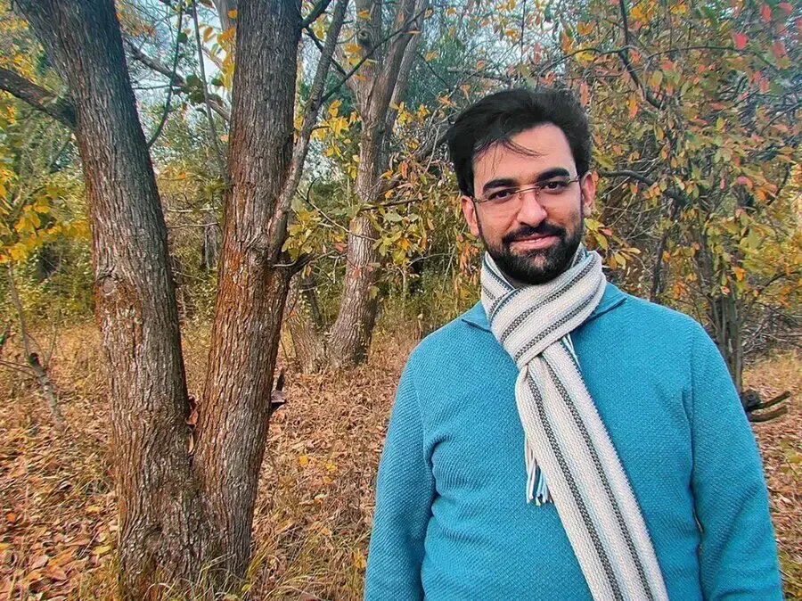 (عکس) واکنش تندِ استقلالی‌ ها به کُری‌خوانیِ آذری‌ جهرمی!