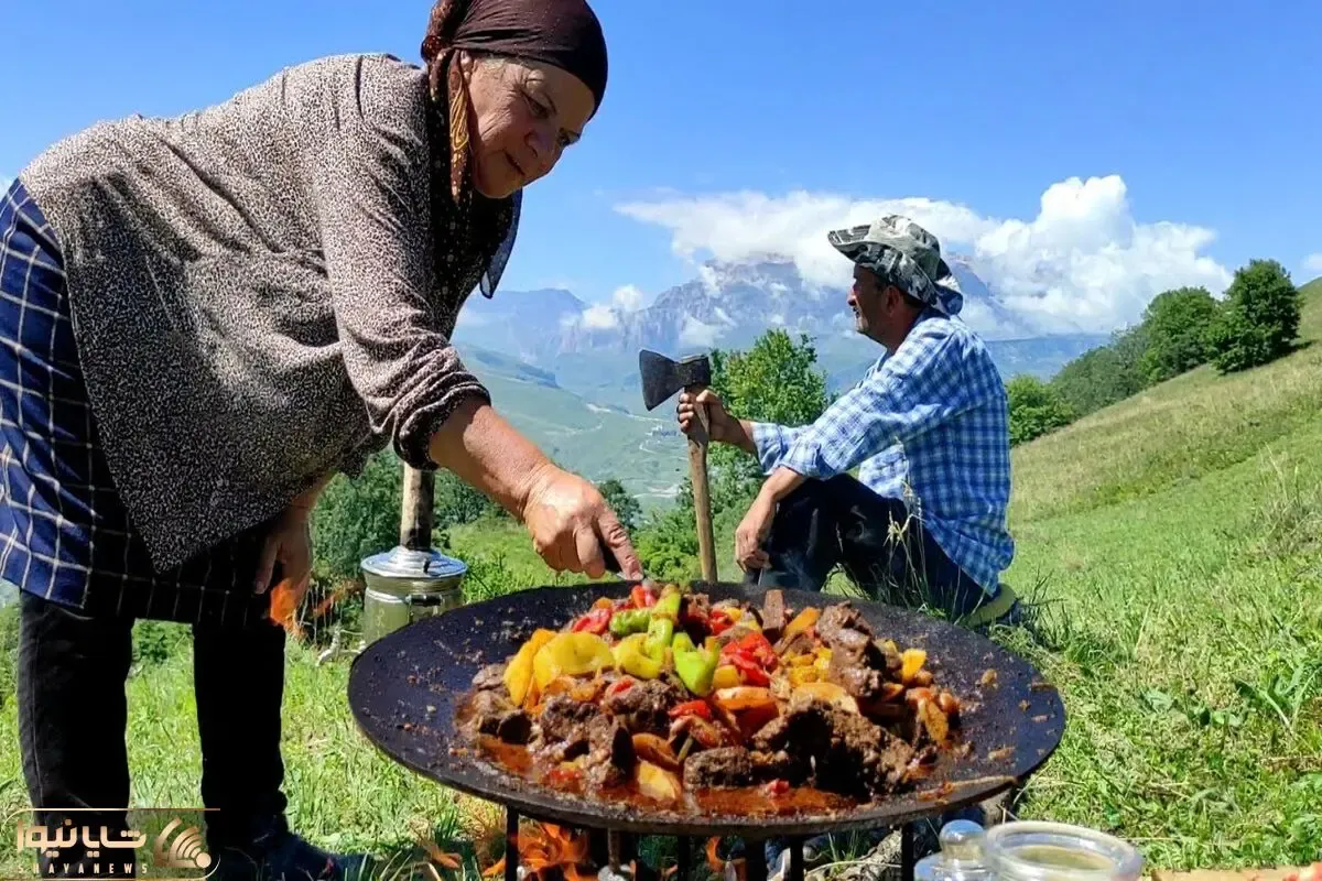 غذای خوش پخت دهاتی؛ خوراک گوشتی که این خانوم خوش ذوق با روشی متفاوت رو آتیش پخته