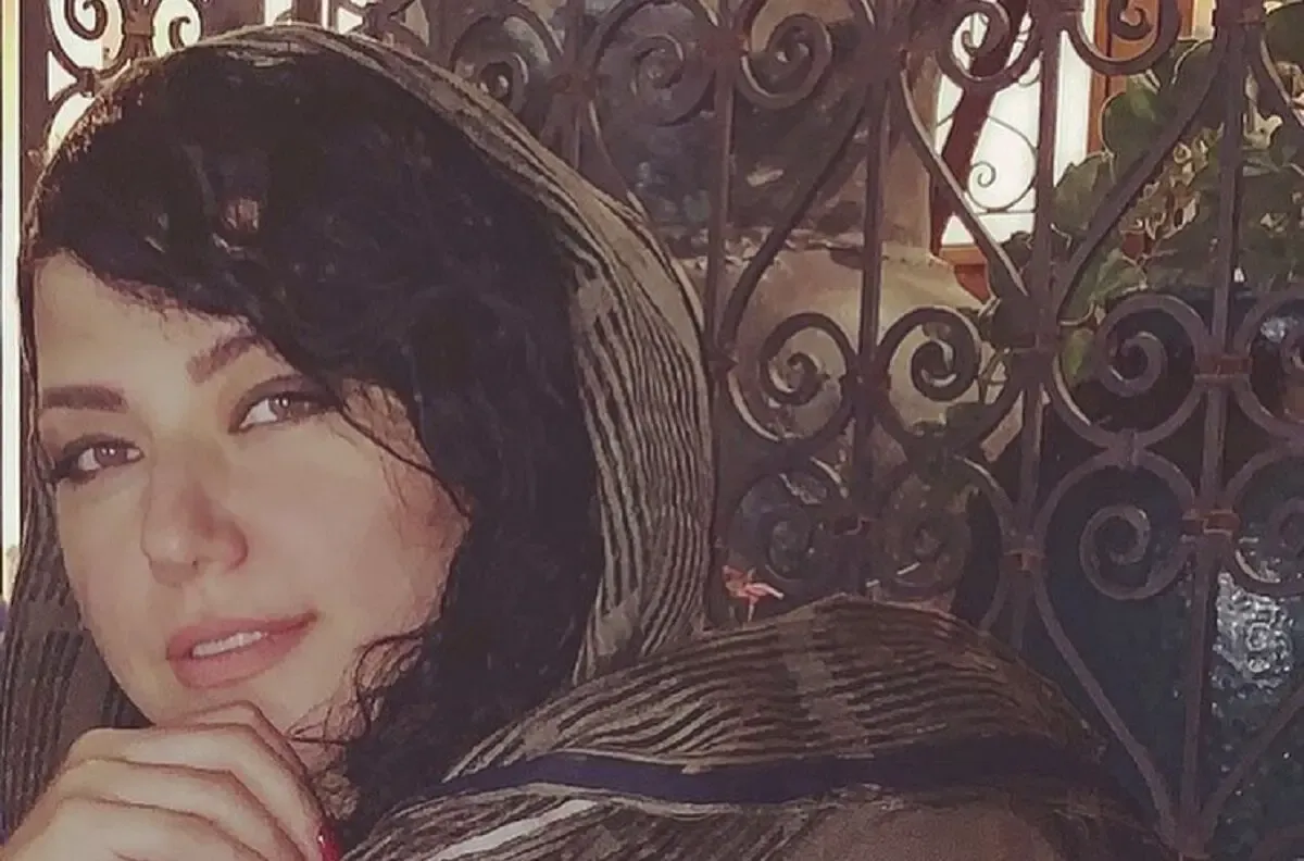 عکس همسر شهاب حسینی با شلوار کوتاه و بدن نما!