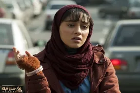 آواز شاد؛ ترلان پروانه تو ماشین محسن تابنده نشسته مغزشو با آهنگ اوعه اوعه خورد