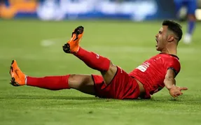 ستاره پرسپولیس مجبور به خداحافظی می‌شود؟