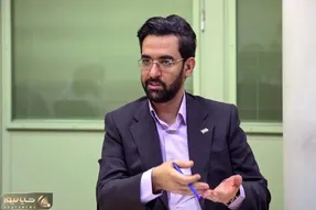 واکنش آذری‌جهرمی به کُری‌خوانی استقلالی‌ها