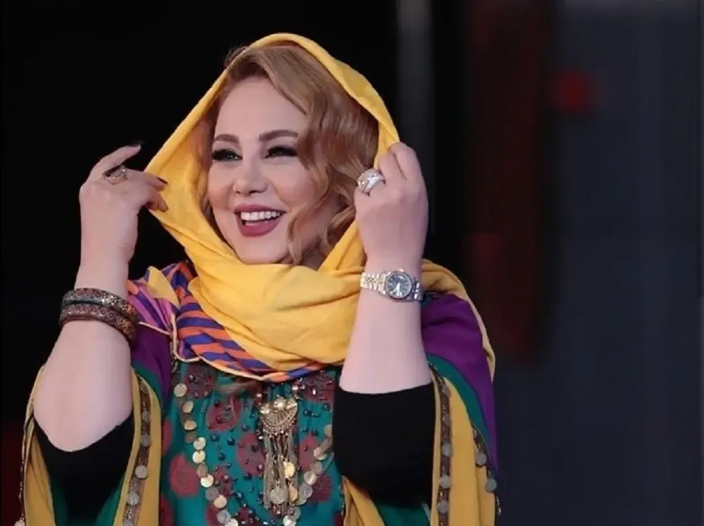 جشن تولد بهنوش بختیاری با کیک آب طلا!