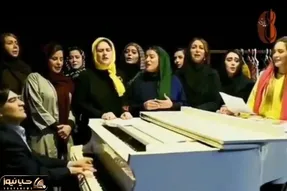 آواز شاد؛ بازیگران زن جمع شدن وقتی دیدی شکوفه ها خوندن با هر بیت قلنج گردن میشکونن