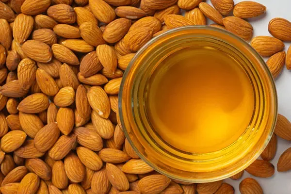 روش استفاده روغن بادام تلخ برای پوست صورت