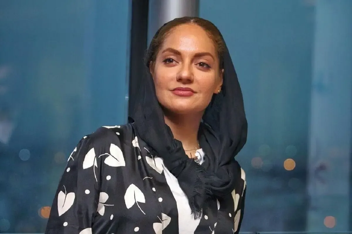 تیپ جدید و سفید مهناز افشار با دامن توری نازک!