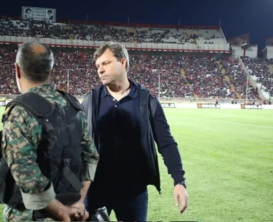 (عکس) تمجید پرسپولیسی‌ها از حرکت ارزشمند مربی تراکتور!
