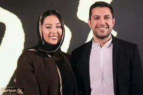 آواز شاد؛ اشکان خطیبی با آهنگ مال منه سنگ تموم گذاشته آناهیتا درگاهی مستاصل مونده