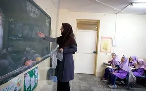 آموزش و پرورش در انتظار رفع عیوب مجوز افزایش فوق العاده ویژه معلمان