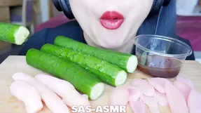 ممنوعیت خوردن خیار و هویج برای خانم ها در صدا و سیما!