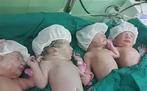 (عکس) مادر 23 ساله مشهدی چهار قلو زائید!