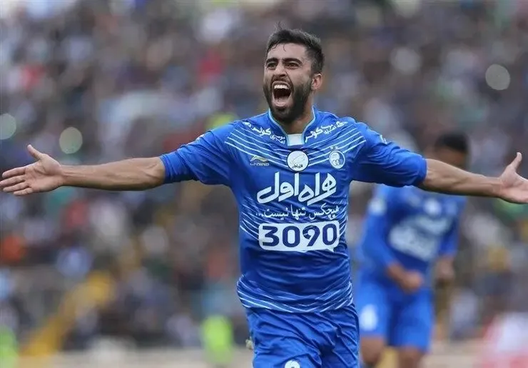 محبوب استقلالی ها، دوباره آبی پوش می شود؟!