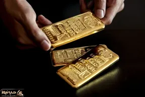سقوط طلا در گرداب تعرفه‌های ترامپ/ قیمت طلا در آستانه پنجمین صعود هفتگی قرار گرفت