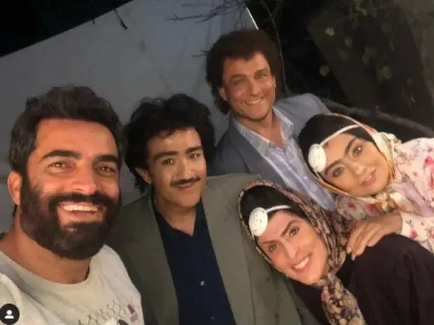 حمله رونامه جوان به نیسان آبی منوچهر هادی؛ اعتماد زناشویی را زیر سؤال بردی!