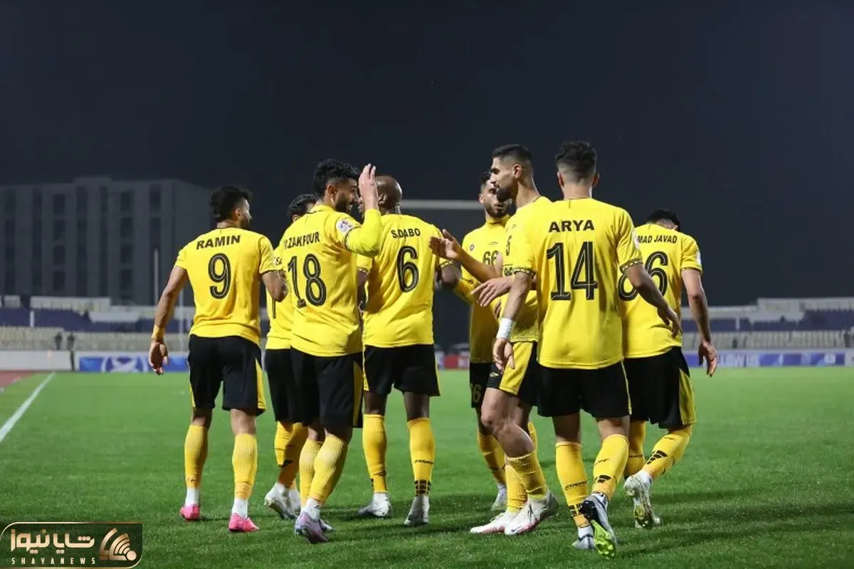 شانس صعود سپاهان از پرسپولیس کمتر شد!