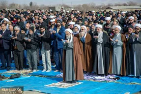 برگزاری نماز طلب باران در بستر خشکیده دریاچه هامون