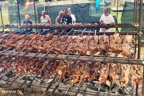 باربیکوی خیابانی ؛ دنده کباب هیجان انگیزی که رو هیزم طبخ میشه و هوش از سر میبره!