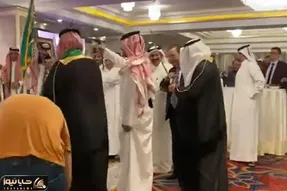 آواز شاد؛ رقص شمشیر عرب ها تو قلب تهران و تو معروف ترین هتل که توجه همرو جلب کرد