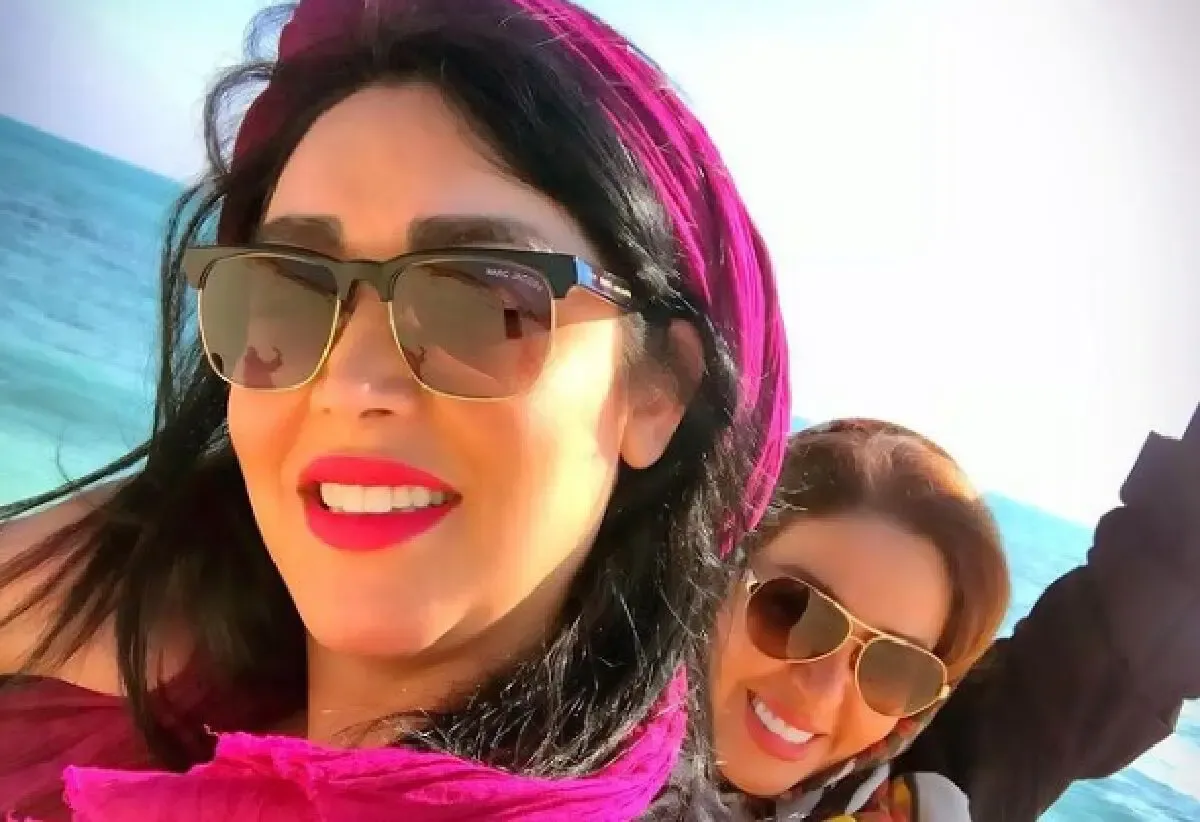 خانم بازیگر با گردنی سفید و موهای بافته اما غمگین!