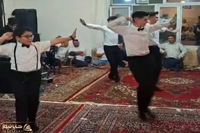 آواز محلی؛ پایکوبی آذری پسران تیزپا مثل آهو مجلسو بهم ریخت چقد شاباش دادن بهشون ایول