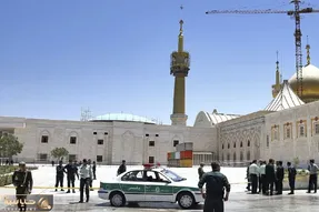 آواز جگرسوز؛ امین بانی تو حرم با آهنگ آمده ام ای شاه پناهم بده ملتو خون به جیگر کرد
