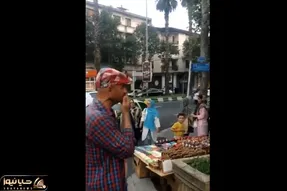 آواز خیابانی؛ دستفروشی که با اجراش دلبری کرد و حرف واسه گفتن نزاشت!