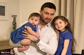 آواز شاد؛ رقص گیلکی دختر کوچیکه شاهرخ استخری که تازه تاتی یاد گرفته ولی محشره