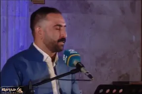 آواز احساسی؛ خواننده کرد با لباس مخصوصش چه سوز و گدازانه آهنگ چشم چراغم مادر رو خوند