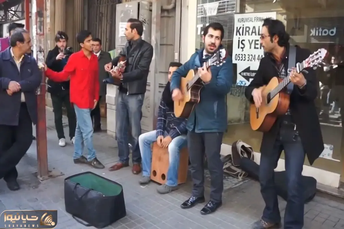 آواز خیابانی؛ ببینید این بندچطور سوزناک دل دیوانه رو اجرا می کنن از آسمون آدم میباره