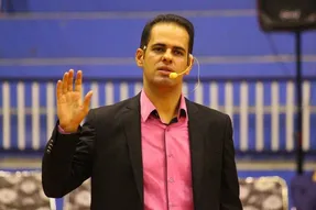 بعد عادل یک گزارشگر دیگر هم از صداوسیما حذف شد!