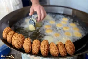 آشپزی حرفه ای؛ طرز تهیه فلافل با یه نکته طلایی واسه اینکه خشک و سفت و خمیر نشه