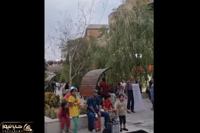 آواز خیابانی؛ بچه مچه ها چه دلپذیر آهنگ دونه دونه محسن ابراهیم زاده رو میخونن باریکلا