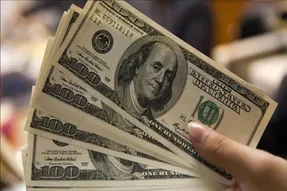 قیمت دلار امروز پنجشنبه 5 شهریور 1405 / حواله دلار چند شد؟